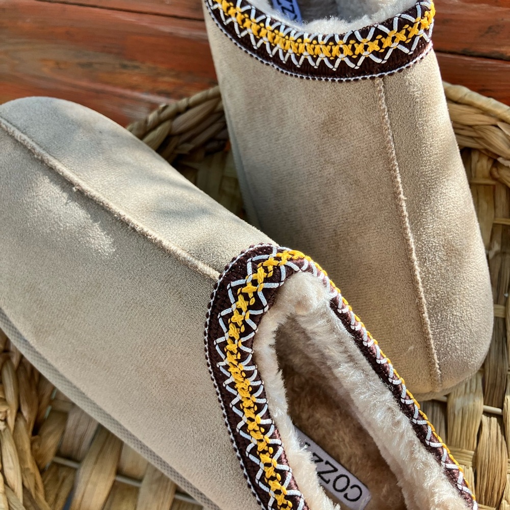 Beige Women's Platform Shoes with Aztec Accents